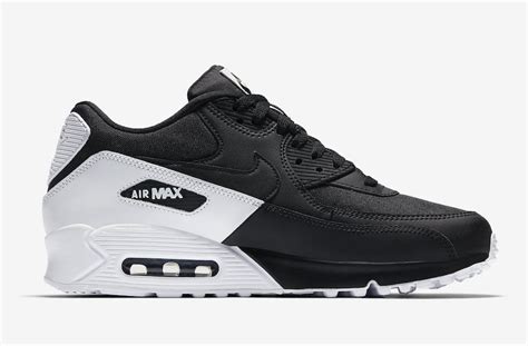 NEW Nike Air Max 90 Essential Black White Oreo Panda 537384 